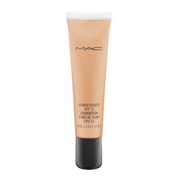 Fond de ten MAC, Mac Studio Sculpt Spf15, NC44, 40 ml Fond de ten MAC, Mac Studio Sculpt Spf15, NC44, 40 ml