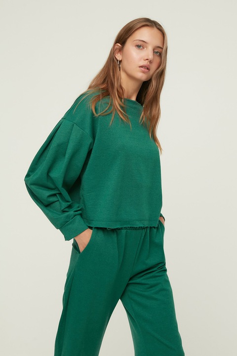 Trendyol, Set de bluza sport cu decolteu la baza gatului si pantaloni sport, Verde