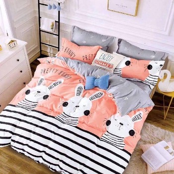 Lenjerie de pat dublu din Bumbac Satinat, 4 piese Syggy Pretty Bunny 235 x 240 Lenjerie de pat dublu din Bumbac Satinat, 4 piese Syggy Pretty Bunny 235 x 240