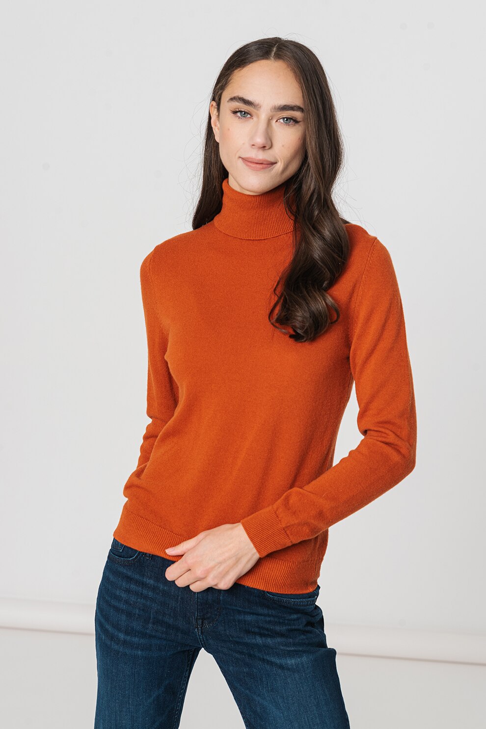 United Colors of Benetton, Pulover de lana virgina cu guler inalt, Rosu caramiziu, XS