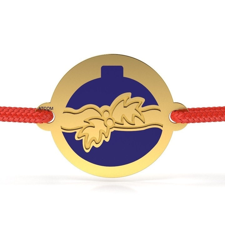 Гривна, Глобус с панделка, От жълто злато, С червена връв