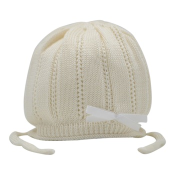 Caciula pentru fete Aliap 4799-B-42-44, Crem 42-44 CM Standard Caciula pentru fete Aliap 4799-B-42-44, Crem 42-44 CM Standard