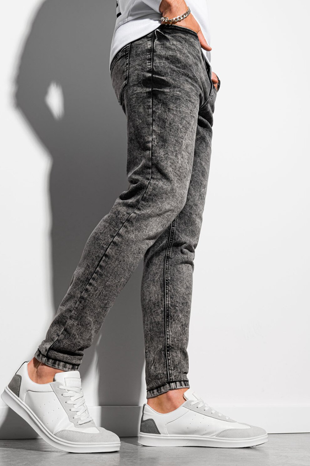 OMBRE, Blugi regular fit cu aspect decolorat, Gri inchis