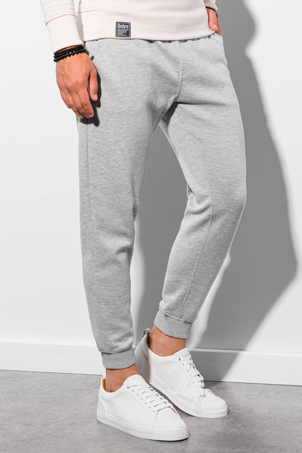 OMBRE, Pantaloni sport cu croiala conica si buzunare oblice, Gri deschis