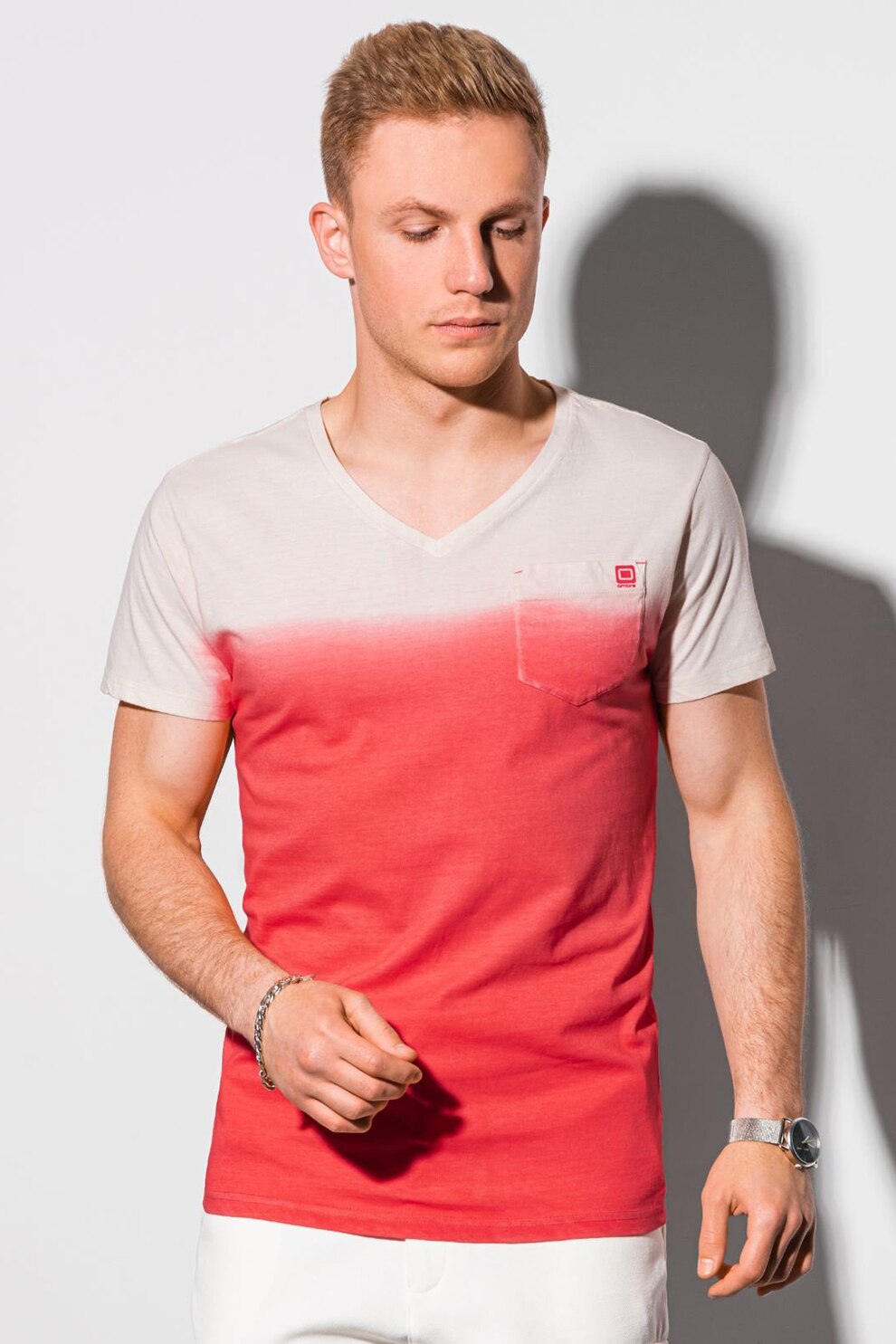 OMBRE, Tricou cu decolteu in V si buzunar pe piept, Corai/Alb prafuit