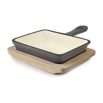 Tigaie din fonta gri cu maner si suport din lemn, 200 ml Tigaie din fonta gri cu maner si suport din lemn, 200 ml