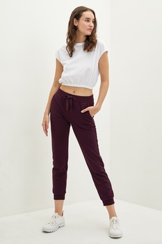 LC WAIKIKI, Pantaloni sport cu croiala conica si snur de ajustare, Violet pruna LC WAIKIKI, Pantaloni sport cu croiala conica si snur de ajustare, Violet pruna