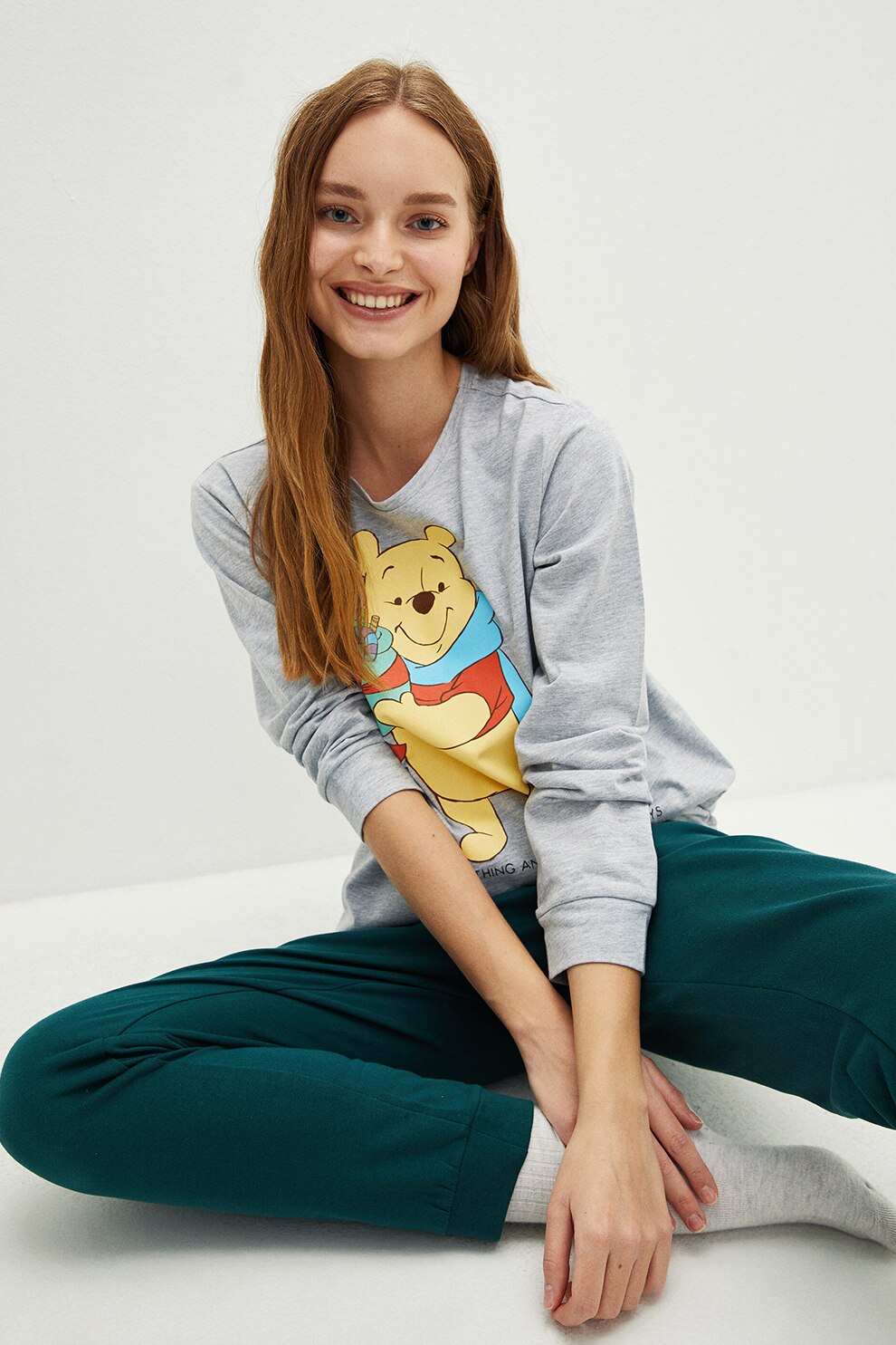 LC WAIKIKI, Pijama lunga cu imprimeu grafic, Verde inchis/gri melange/galben