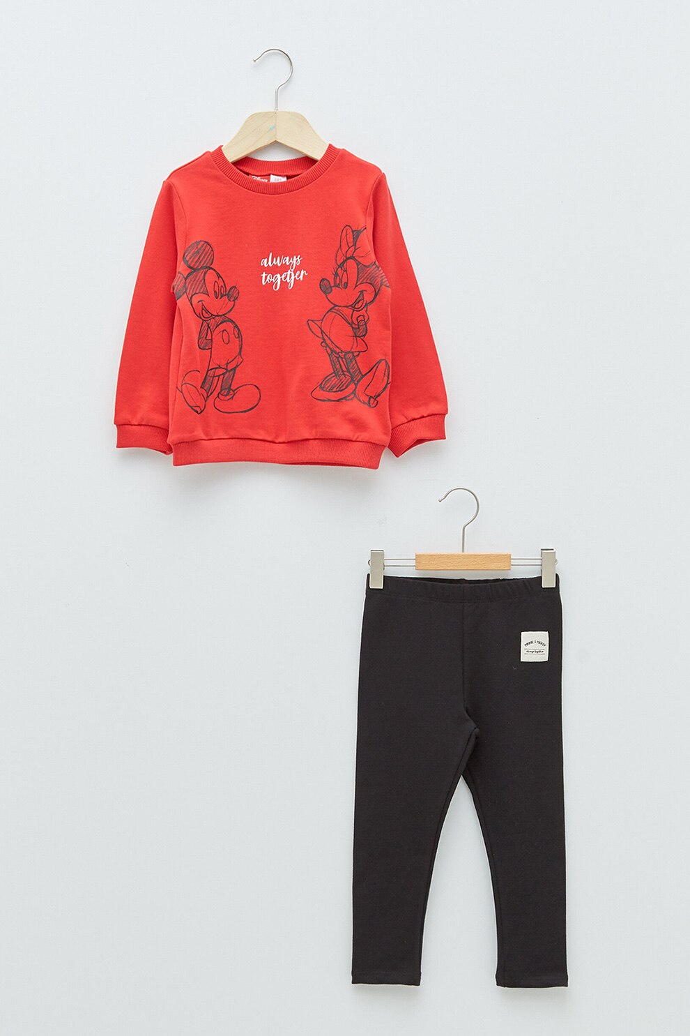 LC WAIKIKI, Set de bluza sport si colanti cu imprimeu cu desene animate - 2 piese, Rosu vermillion/Negru