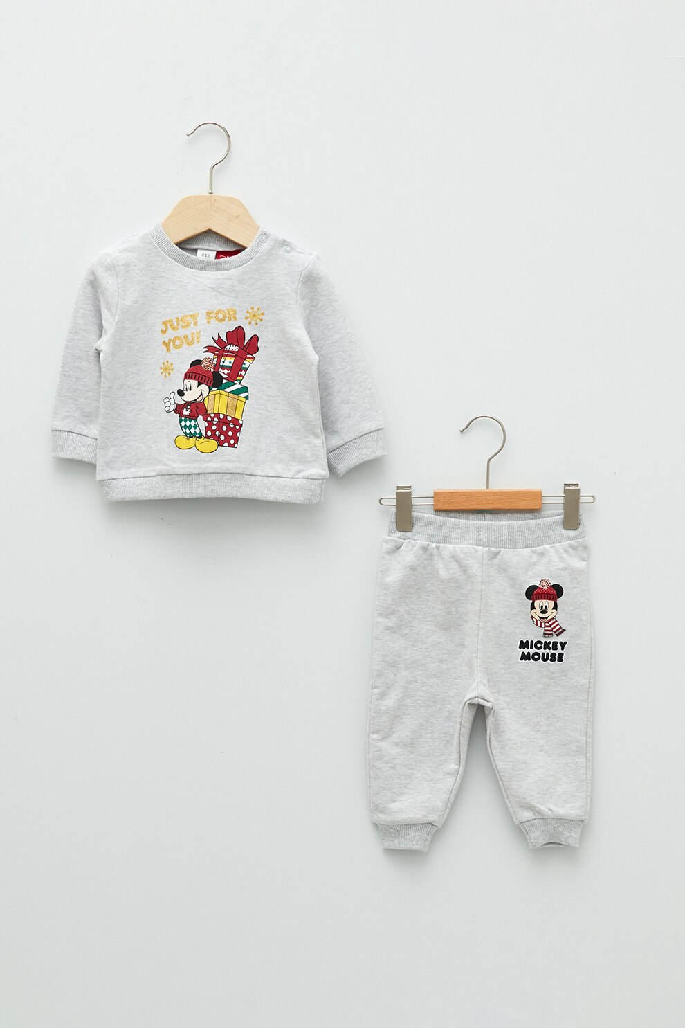 LC WAIKIKI, Set de bluza sport si pantaloni cu Micket Mouse, Gri melange