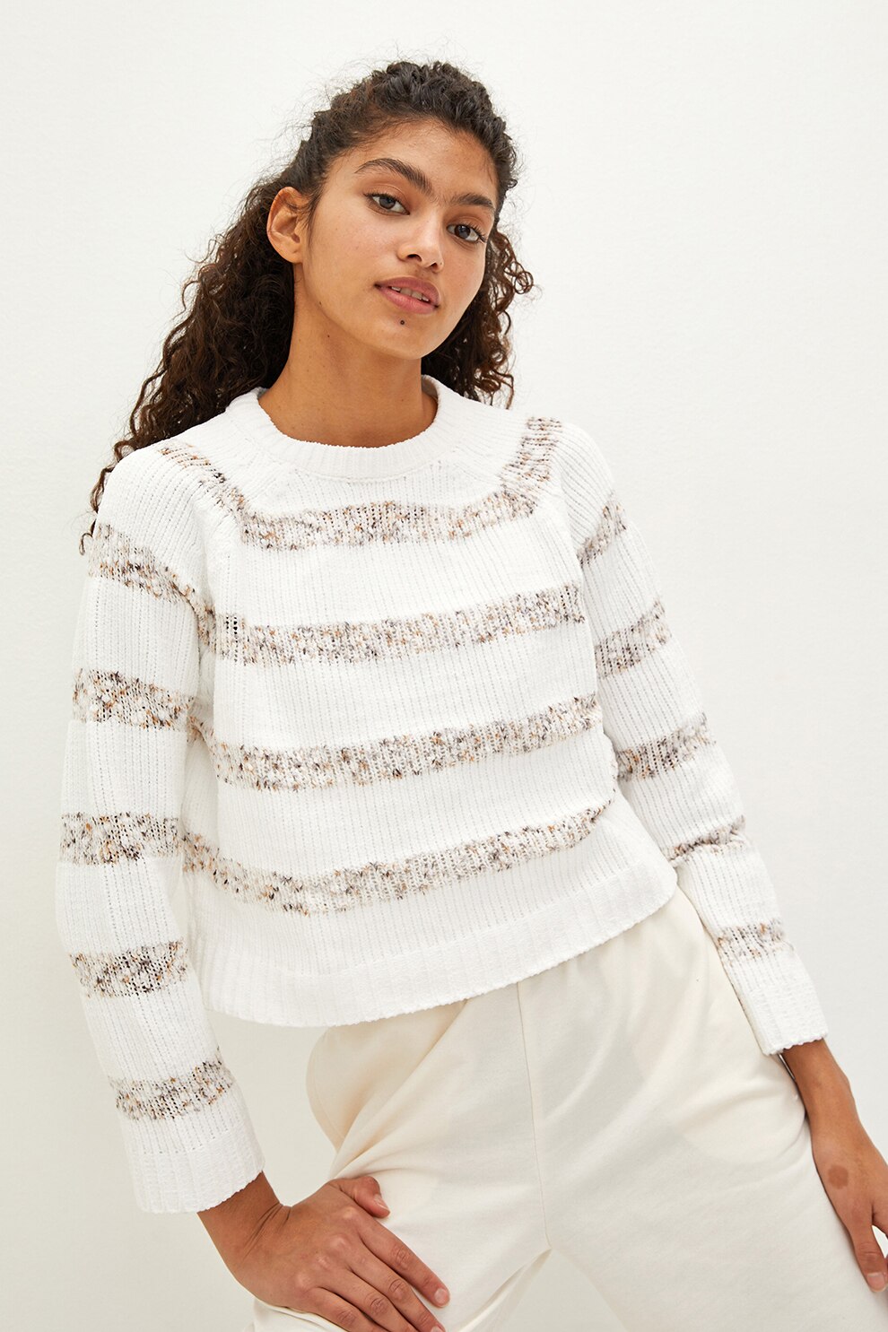 LC WAIKIKI, Pulover cu decolteu la baza gatului si maneci raglan, Alb optic/Maro nisip