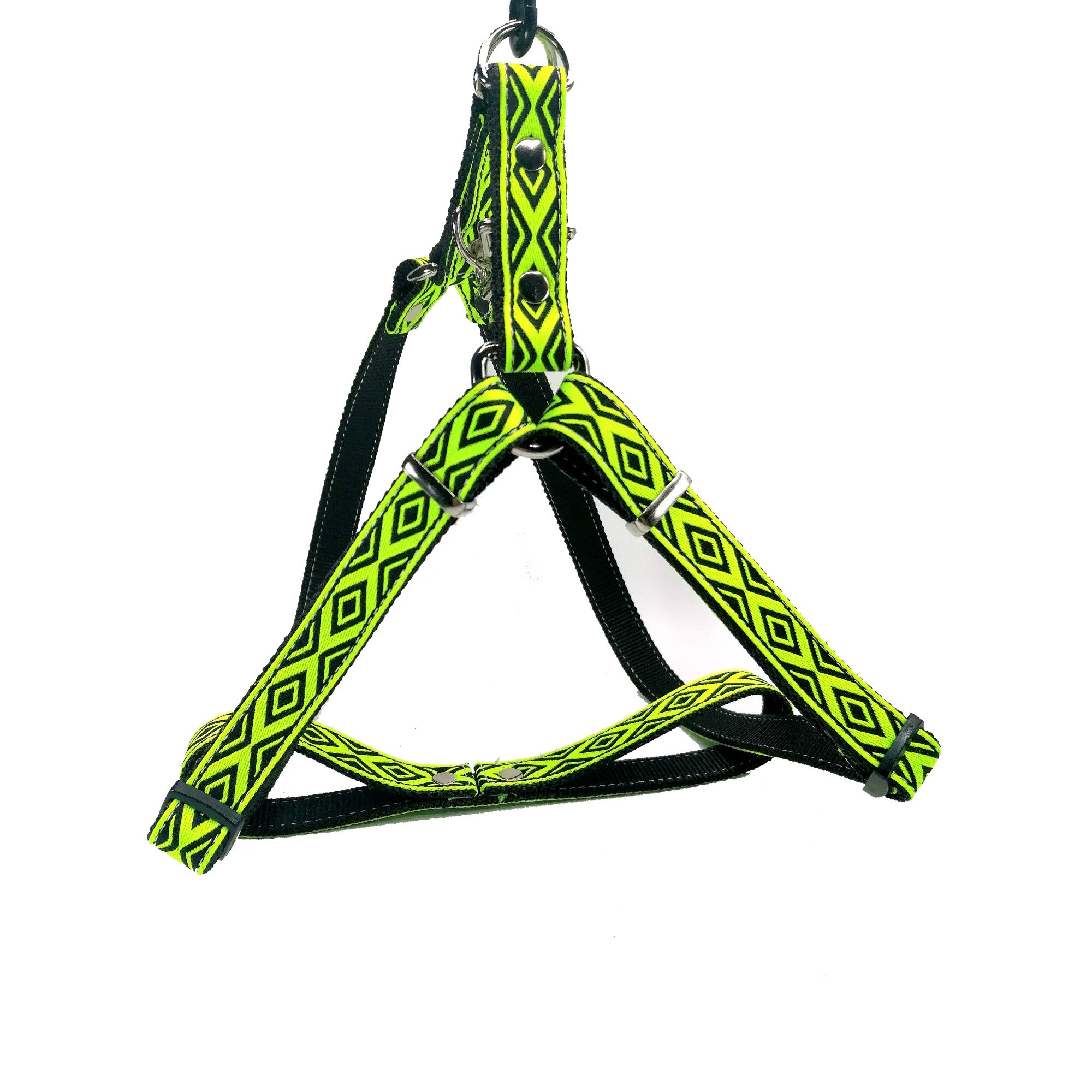 Ham din chinga model tribal verde 20 mm latime , reglabil intre 40 cm - 75 cm