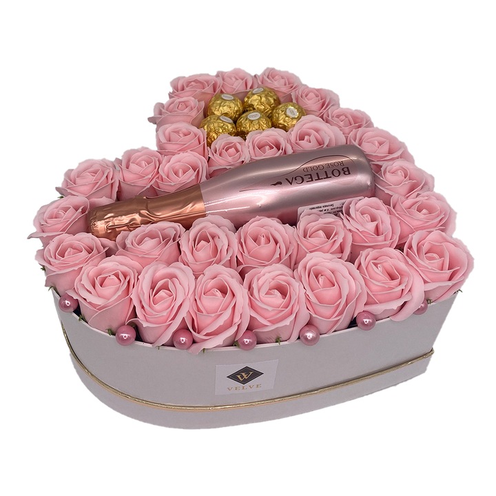 Aranjament floral Opulence, cutie inima cu trandafiri de sapun roz deschis si Prosecco si praline, 28 x 10 cm