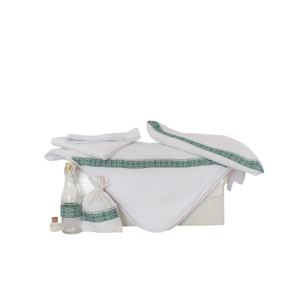 Set botez unicat alb traditional 7 piese- Trusou biserica Folclor Verde- Odorul Mamei