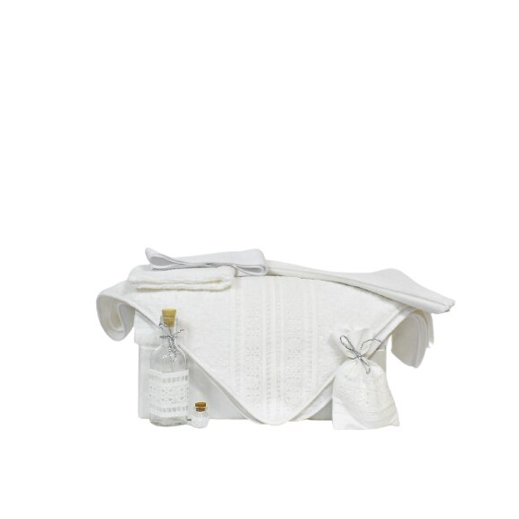 Set botez unicat alb 7 piese- Trusou biserica Dantela cu Inimi- Odorul Mamei