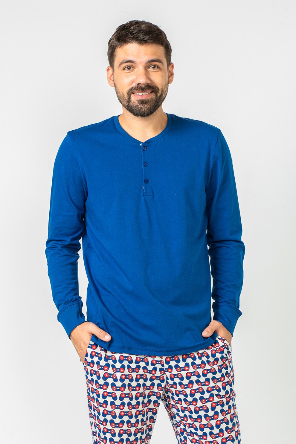 Soft & Seven BY SOFIAMAN, Pijama din bumbac cu fenta scurta cu nasturi, Albastru inchis/Alb/Rosu