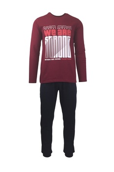 Pijama pentru barbat, UNIVERS FASHION, bluza bordo cu imprimeu pe piept, pantaloni lungi bleumarin Pijama pentru barbat, UNIVERS FASHION, bluza bordo cu imprimeu pe piept, pantaloni lungi bleumarin