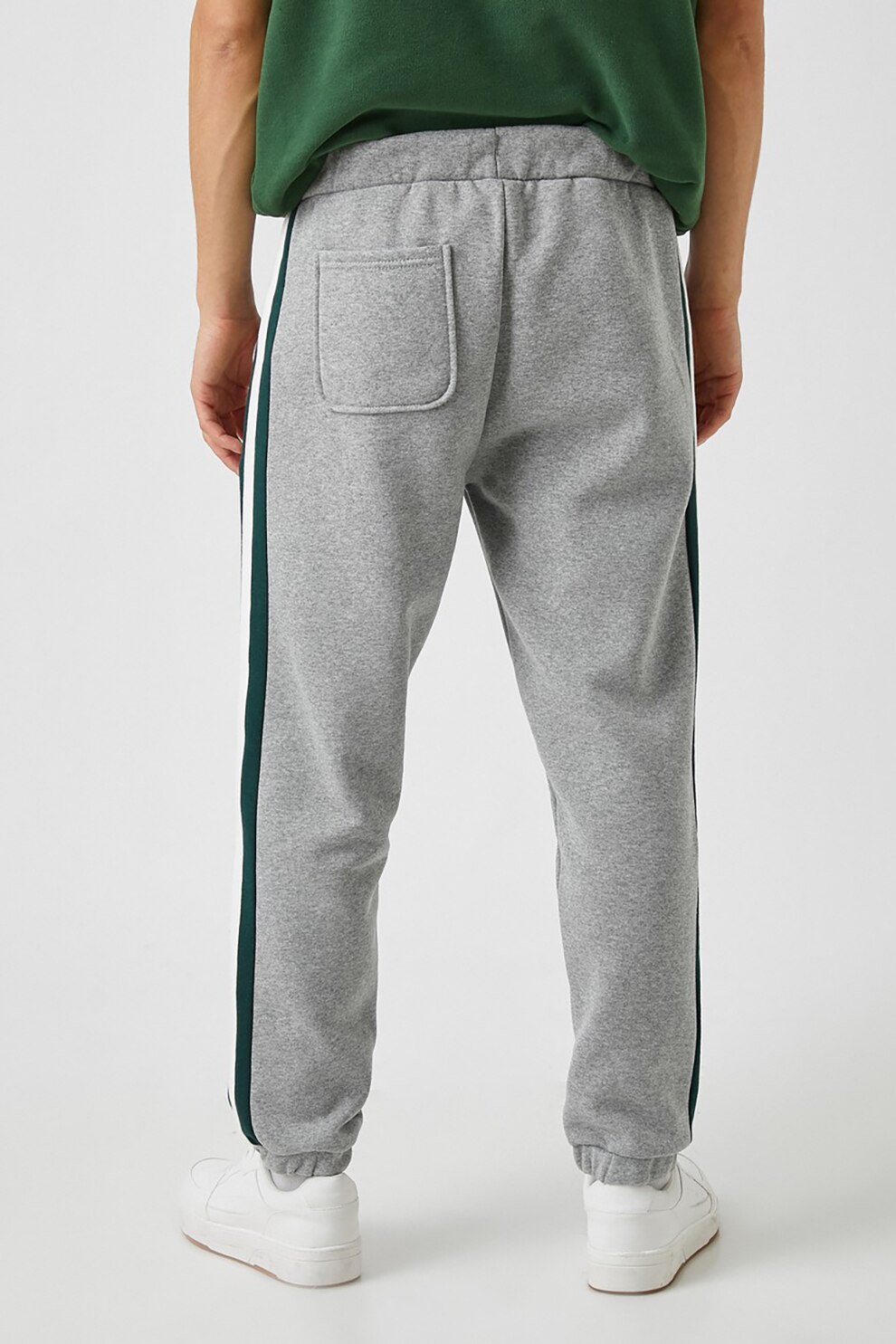 By-product jog Accord KOTON, Pantaloni slim fit cu snur si detalii contrastante, Gri melange/Verde/Alb, S - eMAG.ro By-product jog Accord KOTON, Pantaloni slim fit cu snur si detalii contrastante, Gri melange/Verde/Alb, S - eMAG.ro