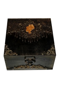 Cutie de bijuterii decorata manual prin tehnici mixte, Serena, Elegant Lady, 13x13x6 cm Cutie de bijuterii decorata manual prin tehnici mixte, Serena, Elegant Lady, 13x13x6 cm