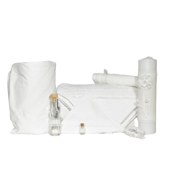 Set botez alb unicat 10 piese - trusou, paturica, lumanare si cufar pentru botez biserica, Dantela Diafana, Odorul Mamei
