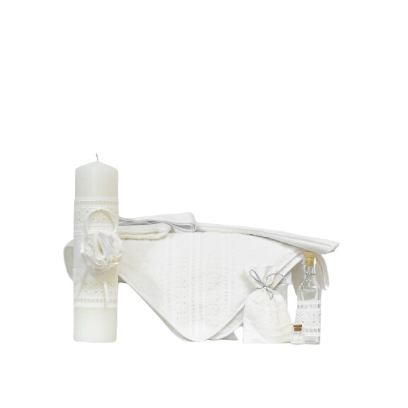 Set botez alb 9 piese- Trusou botez alb cu Lumanare - Dantela cu Inimi, Odorul Mamei