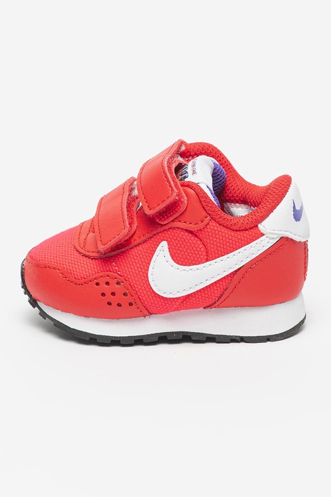 Nike, Спортни обувки MD Valiant с кожа, Червен/Фуксия