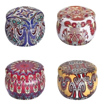 Set 4 Lumanari Parfumate din ceara de soia cu uleiuri naturale esentiale 125g/buc si Cutie de depozitare- Lavanda, Gardenie, Vanilie, Iasomie Set 4 Lumanari Parfumate din ceara de soia cu uleiuri naturale esentiale 125g/buc si Cutie de depozitare- Lavanda, Gardenie, Vanilie, Iasomie