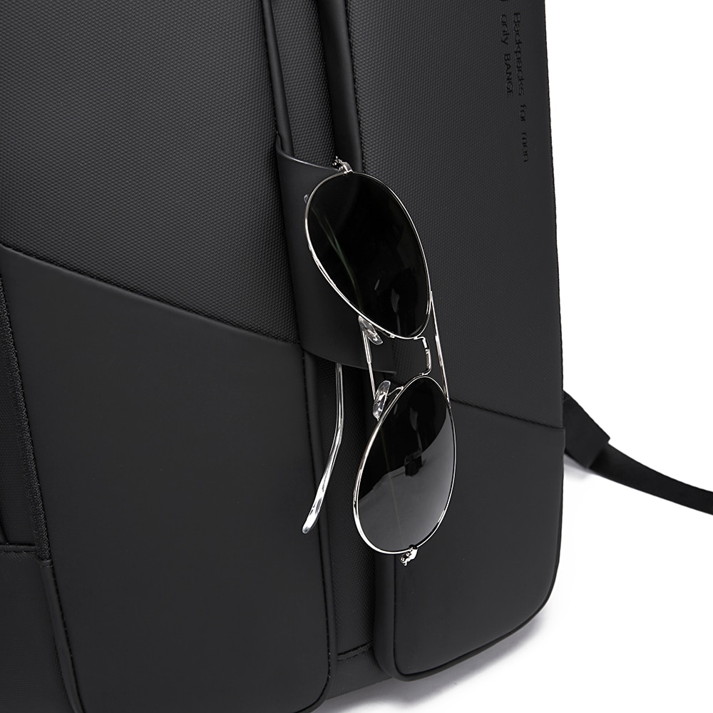 Rucsac laptop 15.6 inch, port USB, si USB-C, rezistent la apa, buzunar antifurt, sistem fixare pe valiza BANGE, BG7238BK, Negru