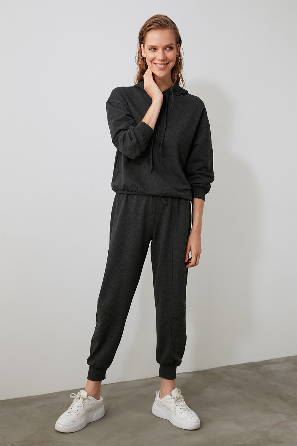 Trendyol, Set de hanorac si pantaloni sport crop 2 piese eMAG.ro