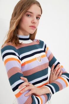Trendyol - Рипсен пуловер със сърцевиден отвор, Многоцветен