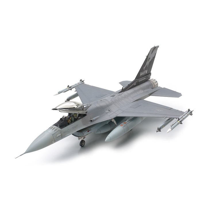 Kit de construit avion Lockheed Martin F-16C Block 25/32 1:48
