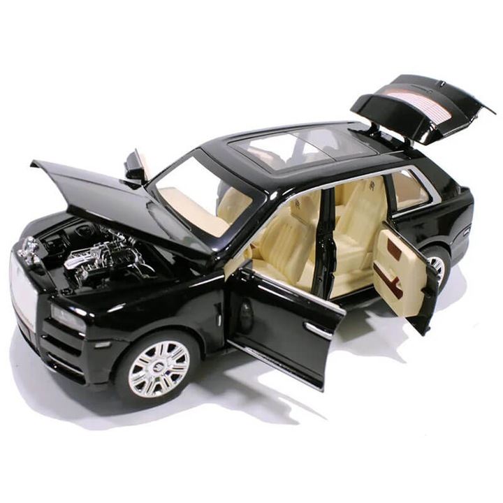 Rolls-Royce Cullinan fémautó, füsttel, fekete, 1:22, doboz nélkül