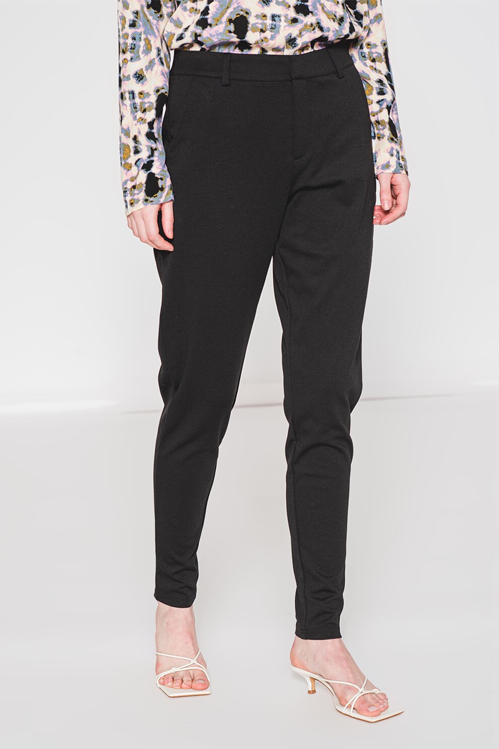 ICHI Loosefit Pantaloni 'KYLA ' in Beige | ABOUT YOU