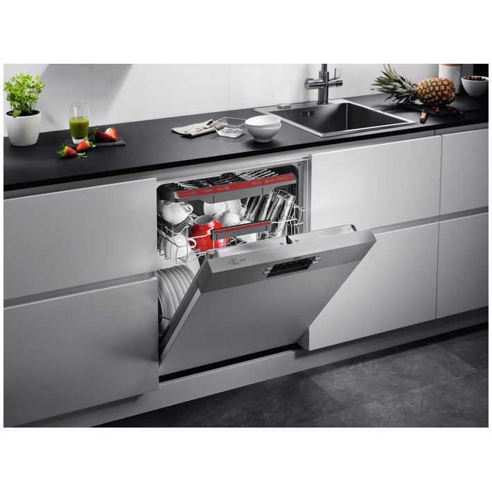 Masina de spalat vase semi-incorporabila AEG FES5396XZM, 14 seturi, 8 programe, Clasa D, AirDry, MaxiFlex,Motor Inverter, Brat SatelliteClean, Start intarziat, 60 cm