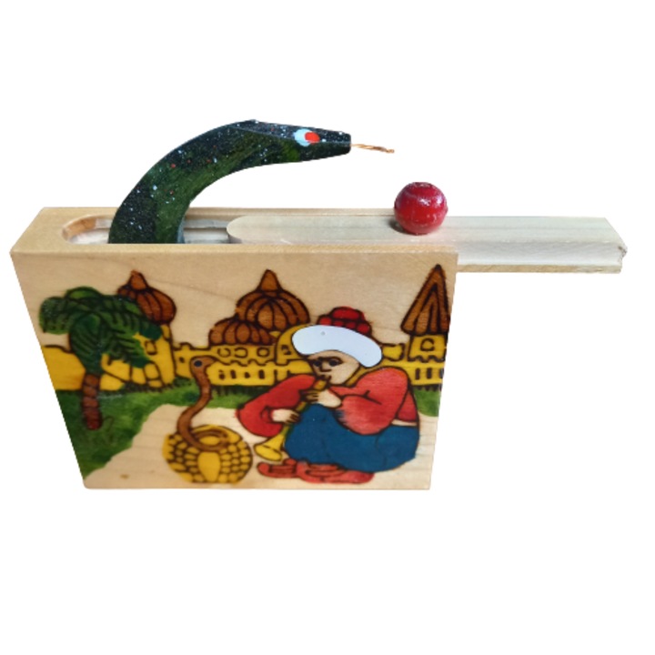 Cutie cu sarpe din lemn natur, 9x7 cm