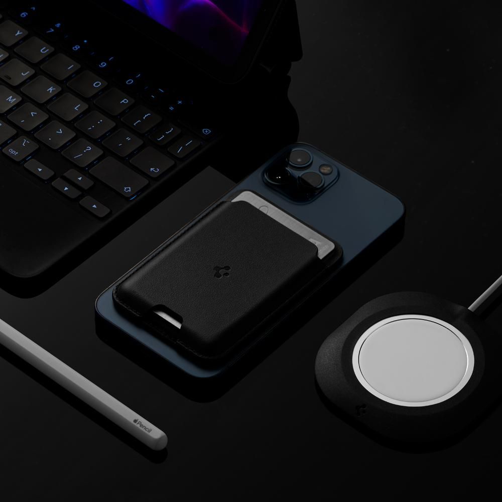Suport de carduri pentru telefon Spigen Valentinus Card Holder, Compatibil MagSafe, Atasare cu adeziv 3M, Negru