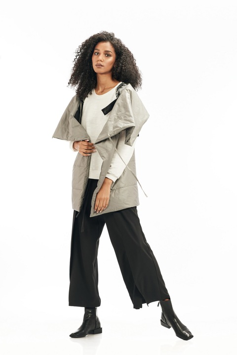 Vesta dama, RVL Fashion, cu guler amplu si buzunare, D2534A, fas matlasat, M INTL