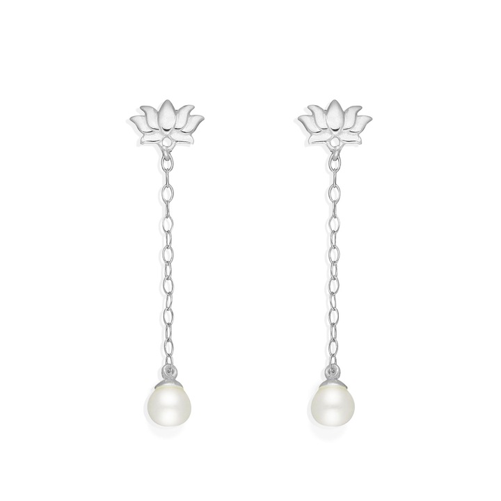Cercei Fresh Water Pearl and Lotus Push-Back