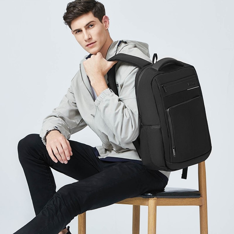 Rucsac laptop 15.6", impermeabil, cu port incarcare USB, Arctic Hunter, 47x35x17 cm, Negru
