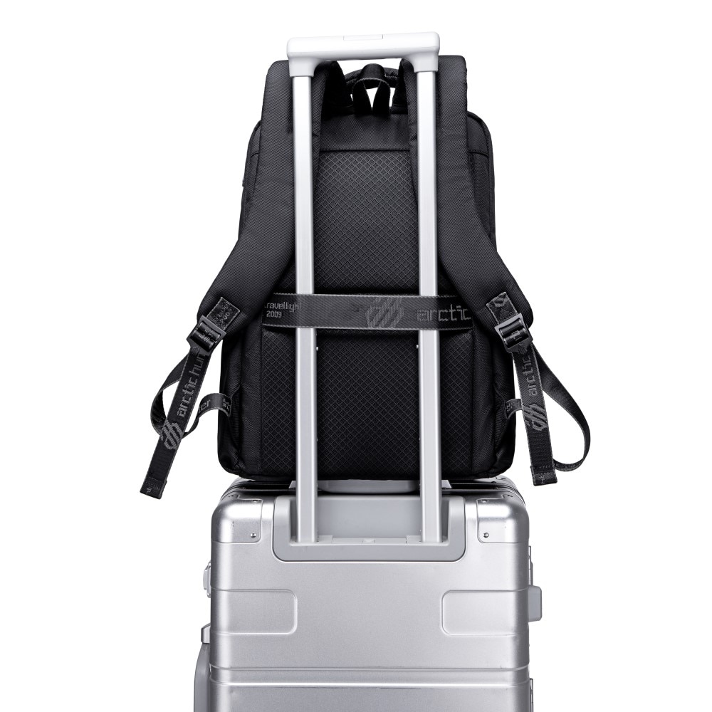 Rucsac laptop 15.6" business, impermeabil, cu orificiu pentru casti audio, Arctic Hunter, 45x30x11 cm, Negru