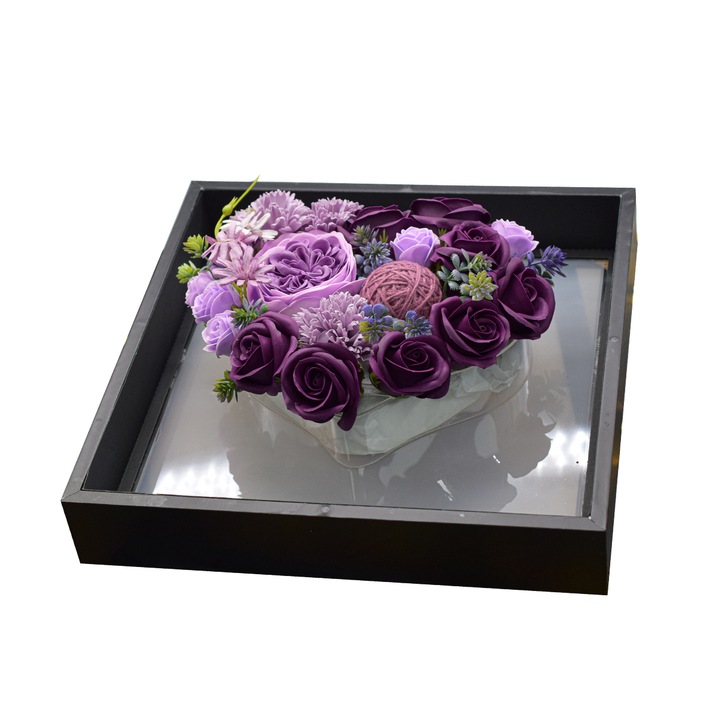 Елегантна флорална композиция, сапунени цветя, D4076, лилаво, 30x30x11,5 см
