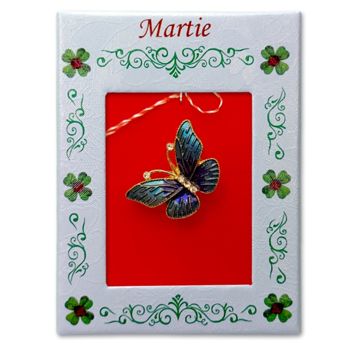 Brosa Martisor ArtDeco Fluture bleu, realizata din aliaj metalic auriu, dimensiuni 3 cm L si 2 cm l