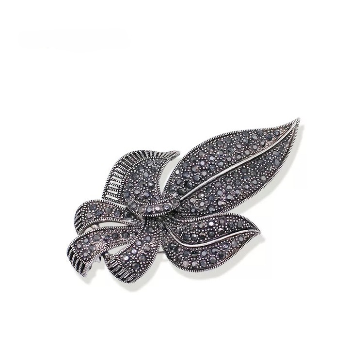 Brosa vintage fundita cu marcasite, VP921, argintie