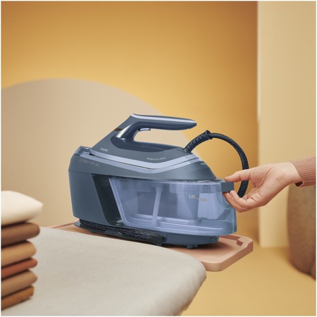 Stație de călcat cu abur PerfectCare seria 6000, presiune de 8 bar, 2400 W, debit de abur 130 g/min, abur de 550 g, rezervor de apă detașabil de 1,8 l, OptimalTemp, Smart CalcClean, talpă SteamGlide Advanced, ASO, blocare pentru transport