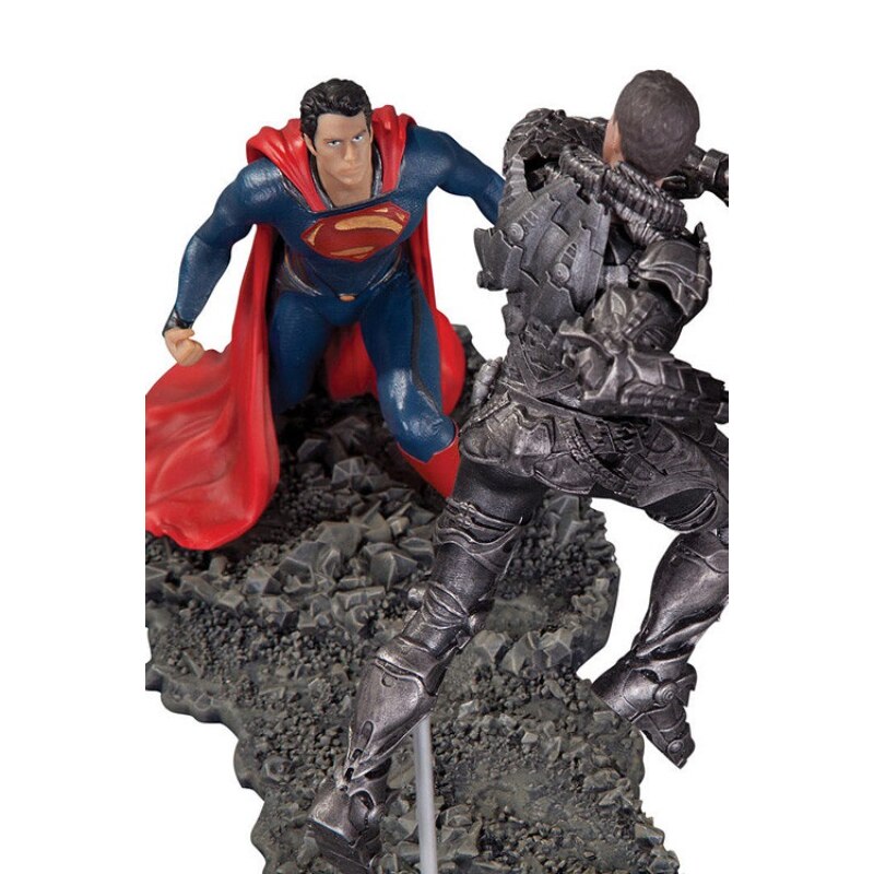 Figurina The Man of Steel Statue 1/12 Superman vs. Zod, 30 cm, Multicolor eMAG.ro