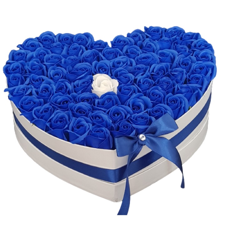 Cadou inima aranjament floral , 30 cm