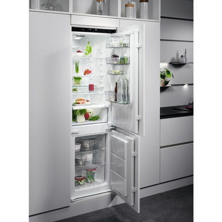 Combina frigorifica incorporabila AEG SCE818E8TS, 256 l, Total NoFrost, Clasa E, H 178 cm