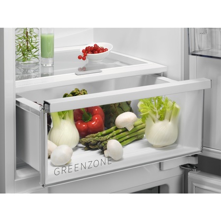Combina frigorifica incorporabila AEG SCE818E8TS, 256 l, Total NoFrost, Clasa E, H 178 cm