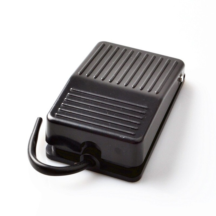 Крачен педал за електрическа мощност, 220V, 10A, Черен