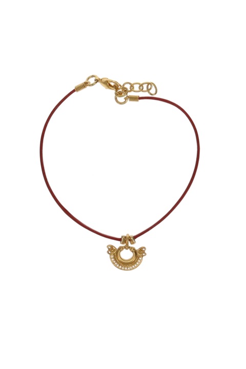 Bratara piele rosie, cu semiluna sarpe cu 2 capete, cultura Tairona, placata cu aur de 24 K, 18 - 21 cm